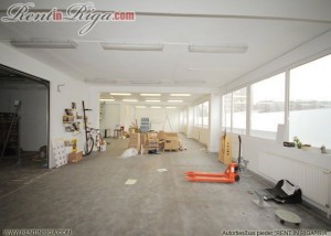 Telpas veikalam Ķengaragā