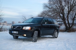 Pārdod Volvo XC90, 2,4D, 2007
