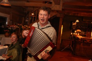 DZĪVĀ MŪZIKA JŪSU SVINĪBĀS