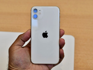 Apple iPhone 11, 128 GB, Labā stāvoklī. - MM.lv