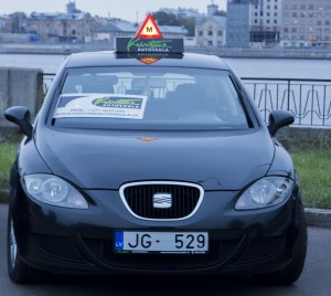 Atvērtajā filiālē piedāvājam Jums 50% ATLAIDI no “B” kategorijas apmāc