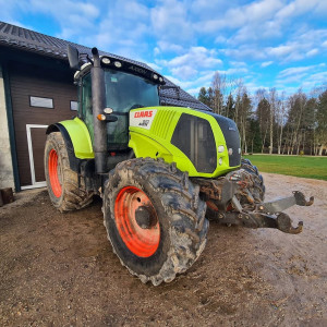 Claas axion 820