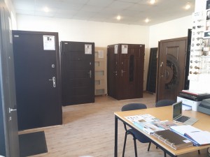 Durvis mājam un dzīvokļiem