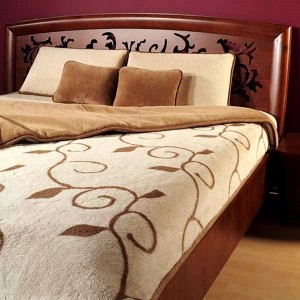 Gultas veļas kompletki, segas, spilveni un citi tekstila izstrādājumi