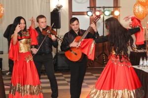 Gypsy show group - Dzheski Gloss Цыганский ансамбль !