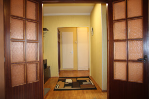 Izīrē 2 istabu dzīvokli