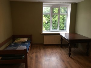 Izīrējam 2 istabu dzīvokli