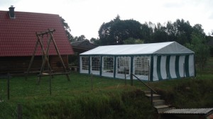 Izīrēju nojumi 5x10m +gald iun soli nāk līdzi!