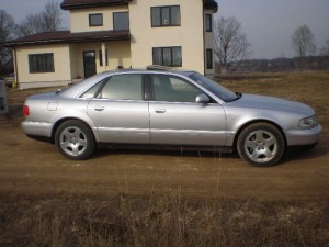 Pārdod Audi A8, 2000