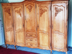 Mēbeles meklē mājas!!!