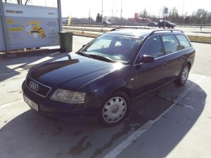 pārdod audi A4 2000.g.