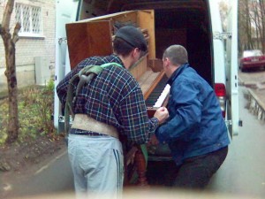 Перевозка , доставка  музыкальных инструментов