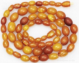 Pērku dzintara krelles