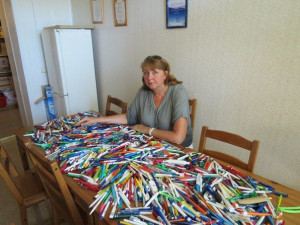 Приглашаем сотрудников для сборки канцелярии