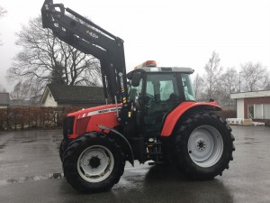 Traktors Massey Ferguson 6470