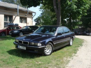 Pārdod BMW 725, 1996